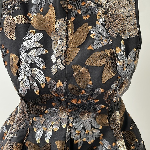 Keepsake The Label Wonderwall Sequined Peplum Top Sleeveless Black Gold Small S - Picture 5 of 11